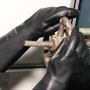 CHEMZOIL Neoprene Gauntlet - GCO256